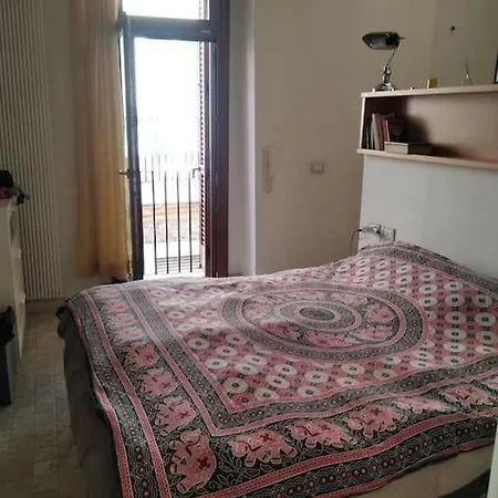 בית נופש Indipendent House In The Old Town